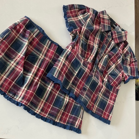 Plaid Button-Up Crop Top - Picture 7 of 9